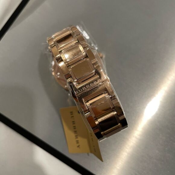 NIB Brown Dial Rose Gold Burberry Watch - Picture 10 of 16